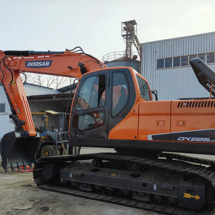 Used Excavator Doosan DX225LC-9 Excavators Mini Equipment Earth Moving Machinery Doosan Digger Excavator for Sale - Bager gusjeničar: slika Used Excavator Doosan DX225LC-9 Excavators Mini Equipment Earth Moving Machinery Doosan Digger Excavator for Sale - Bager gusjeničar Used Excavator Doosan DX225LC-9 Excavators Mini Equipment Earth Moving Machinery Doosan Digger Excavator for Sale - Bager gusjeničar: slika Used Excavator Doosan DX225LC-9 Excavators Mini Equipment Earth Moving Machinery Doosan Digger Excavator for Sale - Bager gusjeničar