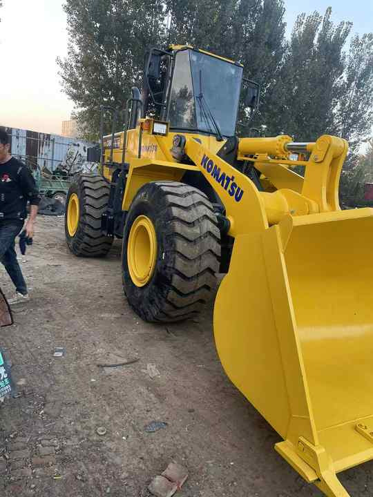 Used Komatsu WA380-3 Front Loader in Very Good Condition Strong Power komatsu 380 Wheel Loader Low Price Hot Sale - Utovarivač na kotačima: slika Used Komatsu WA380-3 Front Loader in Very Good Condition Strong Power komatsu 380 Wheel Loader Low Price Hot Sale - Utovarivač na kotačima Used Komatsu WA380-3 Front Loader in Very Good Condition Strong Power komatsu 380 Wheel Loader Low Price Hot Sale - Utovarivač na kotačima: slika Used Komatsu WA380-3 Front Loader in Very Good Condition Strong Power komatsu 380 Wheel Loader Low Price Hot Sale - Utovarivač na kotačima