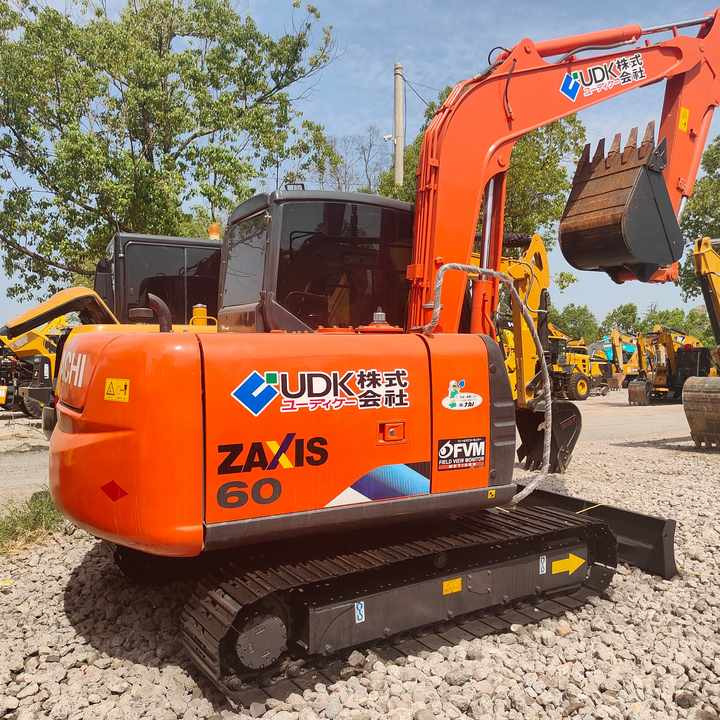 Used Original Japan Brand Hitachi Zx60 Excavator for Sale - Bager: slika Used Original Japan Brand Hitachi Zx60 Excavator for Sale - Bager Used Original Japan Brand Hitachi Zx60 Excavator for Sale - Bager: slika Used Original Japan Brand Hitachi Zx60 Excavator for Sale - Bager