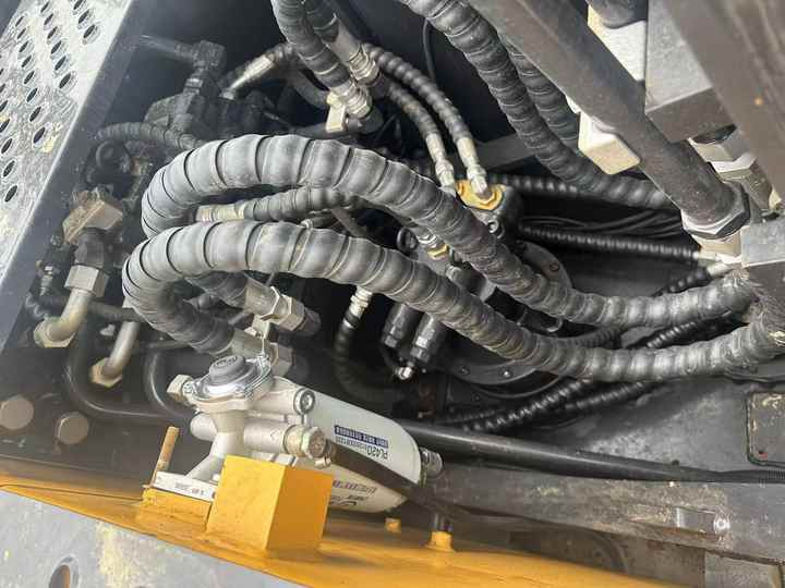 Used Original Volvo EC140 Excavator on Sale - Bager gusjeničar: slika  Used Original Volvo EC140 Excavator on Sale - Bager gusjeničar Used Original Volvo EC140 Excavator on Sale - Bager gusjeničar: slika  Used Original Volvo EC140 Excavator on Sale - Bager gusjeničar