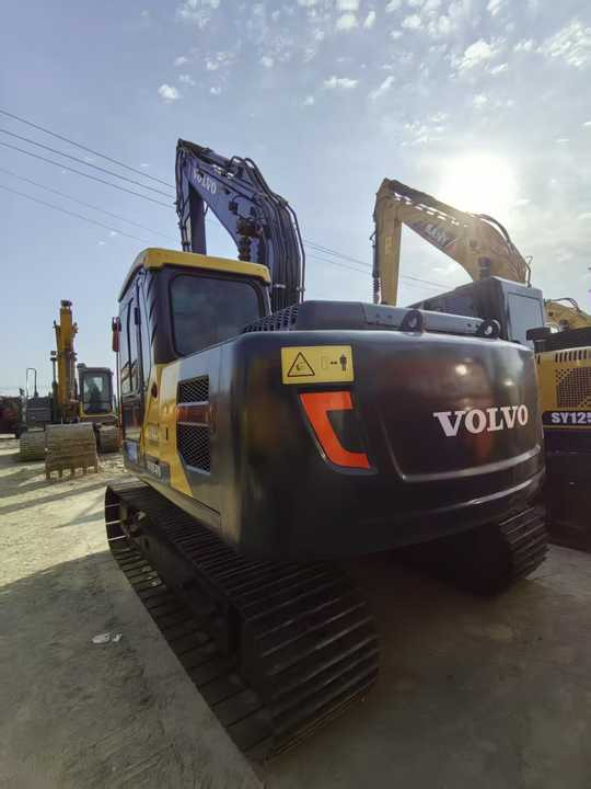 Used Volvo 14 tonne crawler excavator Volvo ec140 excavator powerful low price good quality for sale - Bager gusjeničar: slika Used Volvo 14 tonne crawler excavator Volvo ec140 excavator powerful low price good quality for sale - Bager gusjeničar Used Volvo 14 tonne crawler excavator Volvo ec140 excavator powerful low price good quality for sale - Bager gusjeničar: slika Used Volvo 14 tonne crawler excavator Volvo ec140 excavator powerful low price good quality for sale - Bager gusjeničar