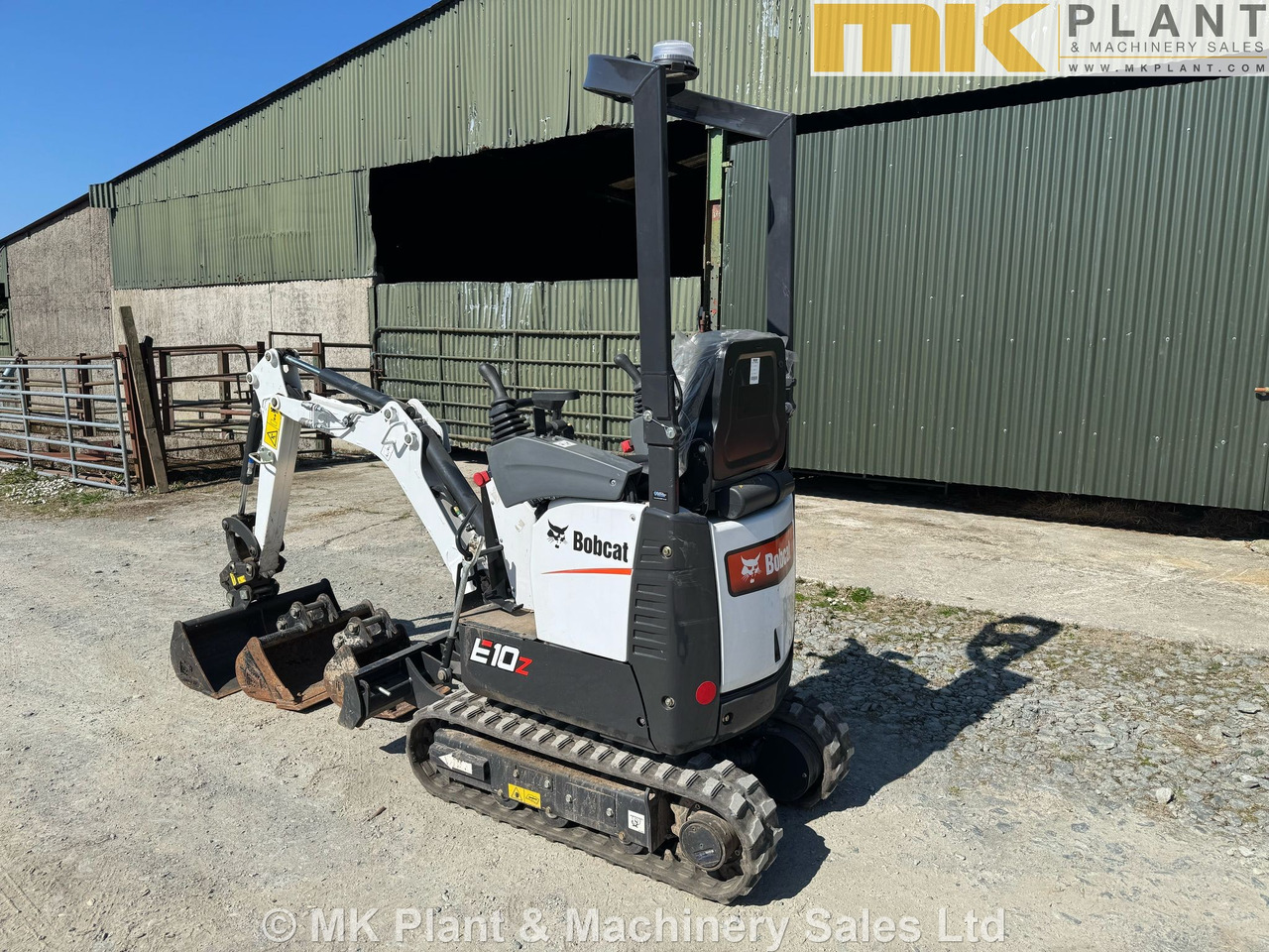 BOBCAT E10Z - Bager na kotačima: slika BOBCAT E10Z - Bager na kotačima BOBCAT E10Z - Bager na kotačima: slika BOBCAT E10Z - Bager na kotačima
