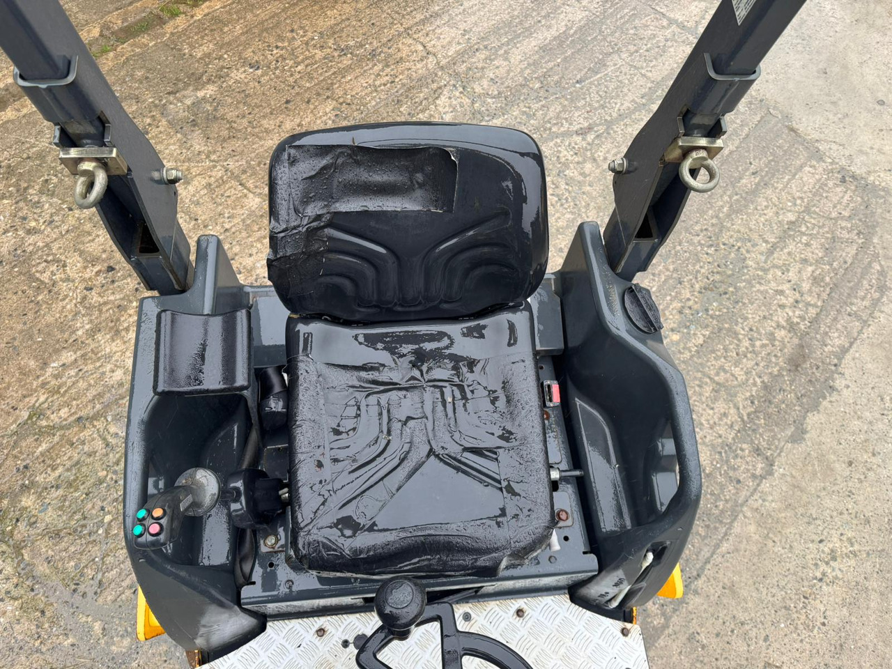 Valjak BOMAG BW120AD-5: slika Valjak BOMAG BW120AD-5