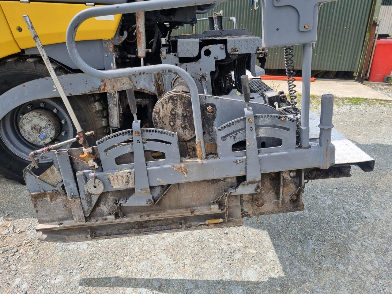 Finišer za asfalt Vogele S1303-3i: slika Finišer za asfalt Vogele S1303-3i