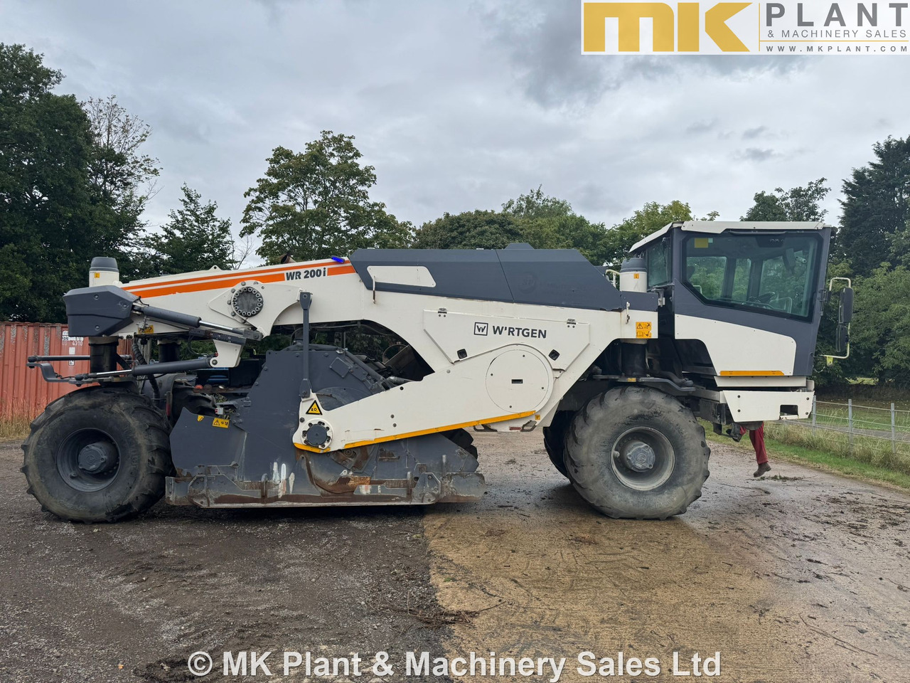 Stabilizator tla WIRTGEN WR200i: slika Stabilizator tla WIRTGEN WR200i