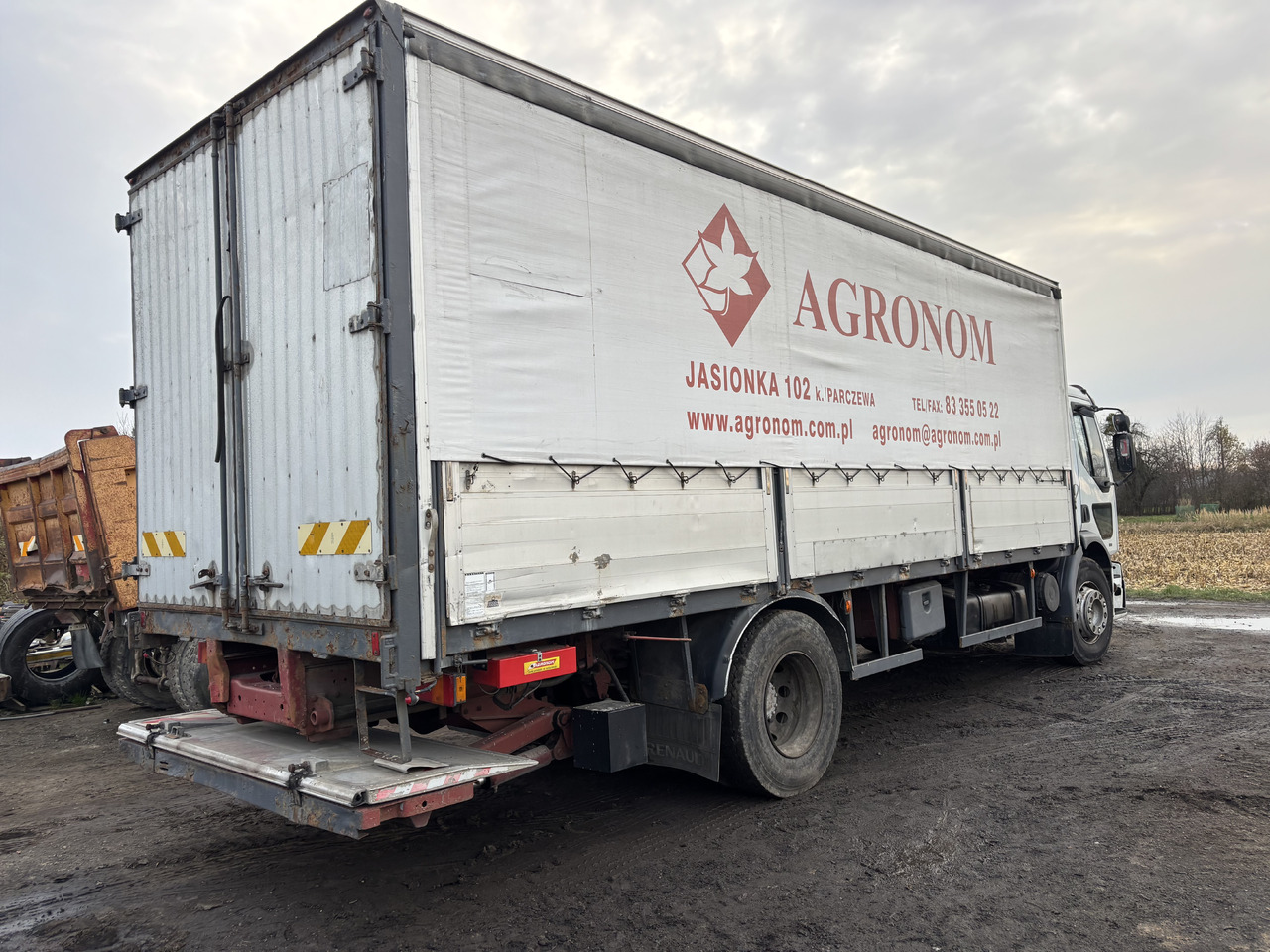 RENAULT Premium 260 - Kamion s ceradom: slika RENAULT Premium 260 - Kamion s ceradom RENAULT Premium 260 - Kamion s ceradom: slika RENAULT Premium 260 - Kamion s ceradom