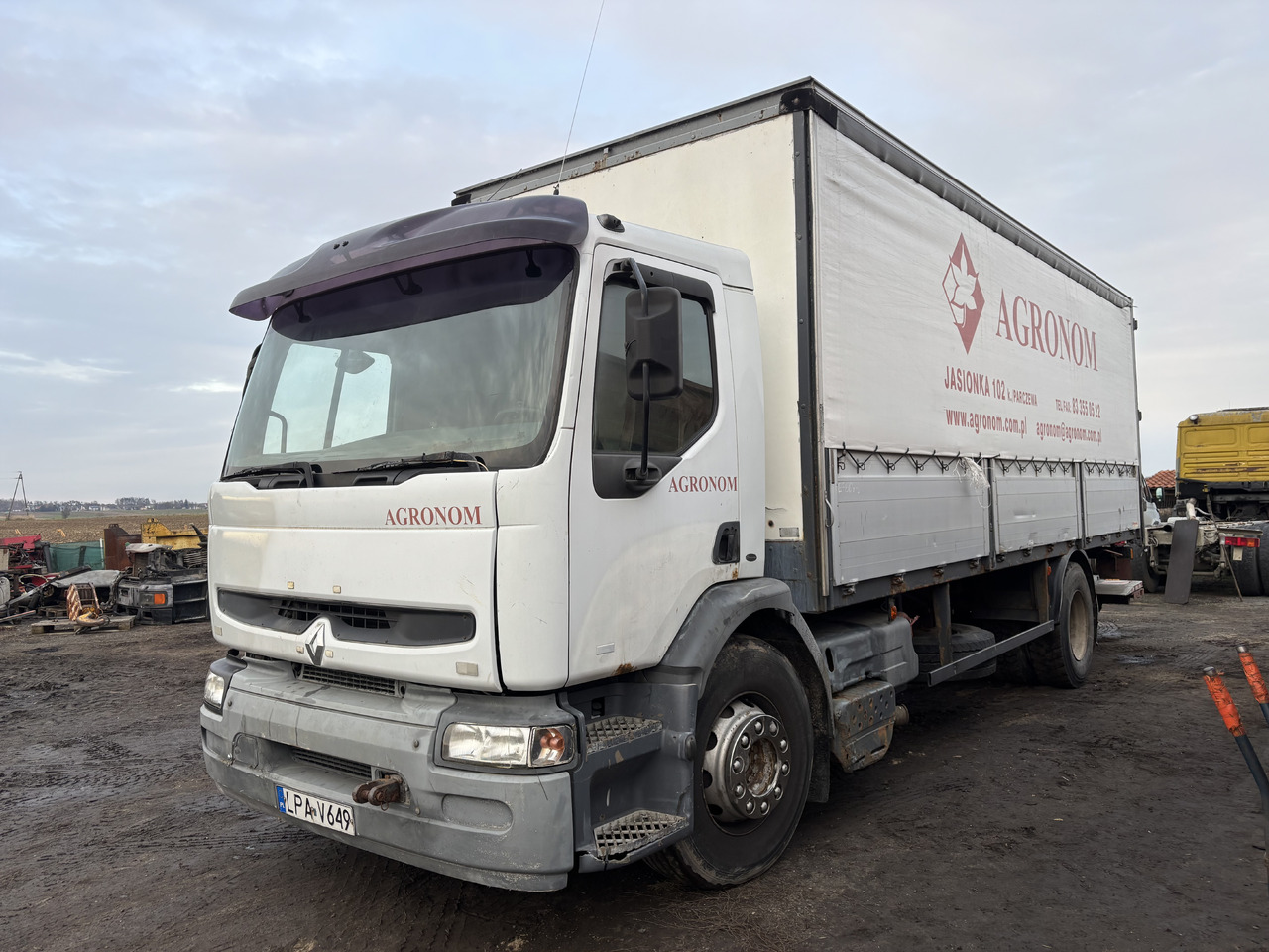 RENAULT Premium 260 - Kamion s ceradom: slika RENAULT Premium 260 - Kamion s ceradom RENAULT Premium 260 - Kamion s ceradom: slika RENAULT Premium 260 - Kamion s ceradom