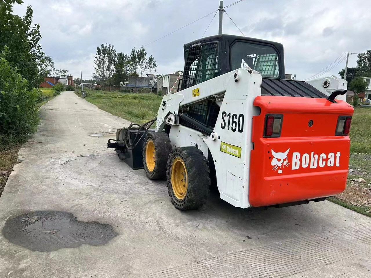 BOBCAT S160 - Mini utovarivač: slika BOBCAT S160 - Mini utovarivač BOBCAT S160 - Mini utovarivač: slika BOBCAT S160 - Mini utovarivač