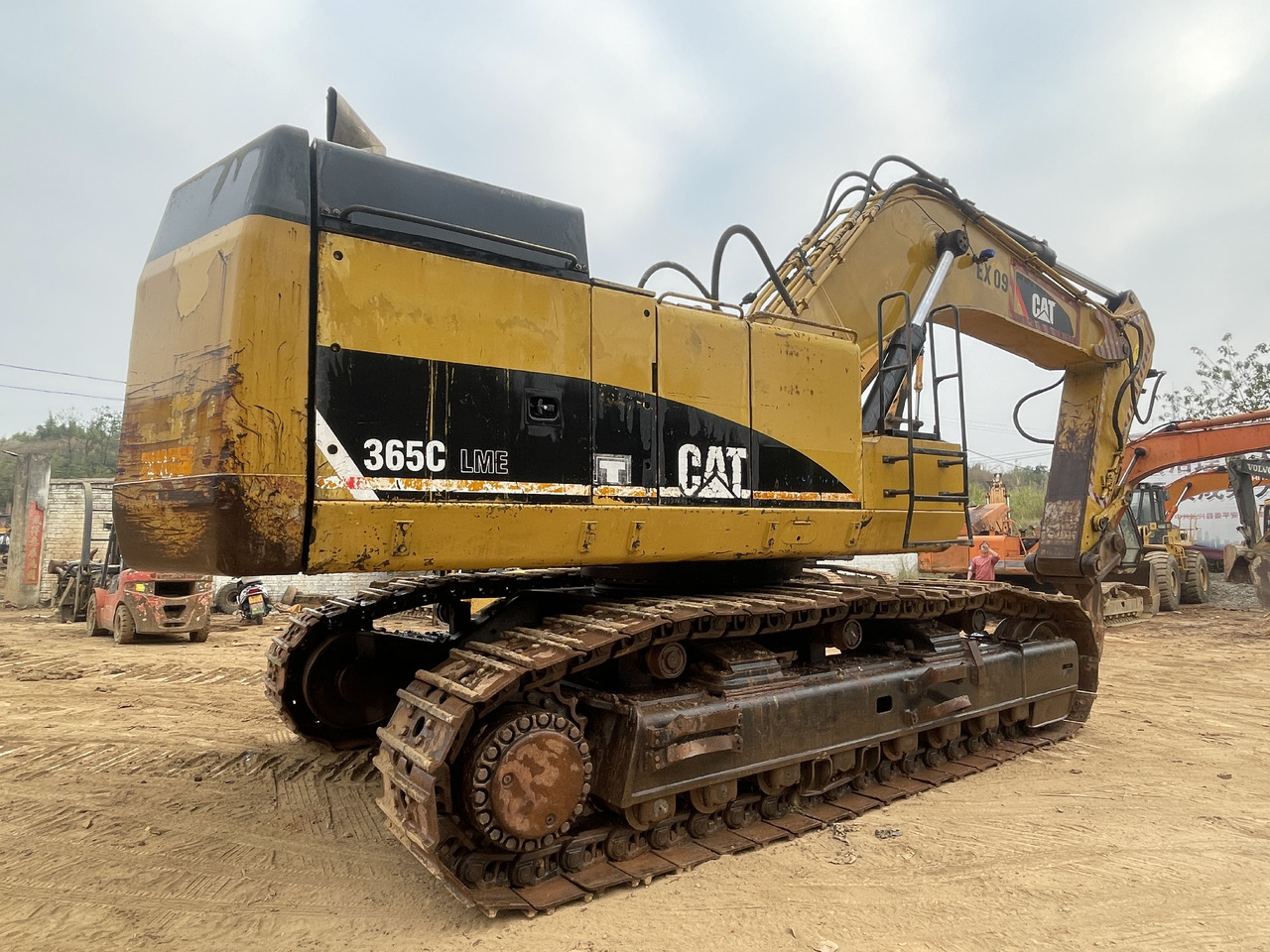 CATERPILLAR 365C - Bager gusjeničar: slika CATERPILLAR 365C - Bager gusjeničar CATERPILLAR 365C - Bager gusjeničar: slika CATERPILLAR 365C - Bager gusjeničar