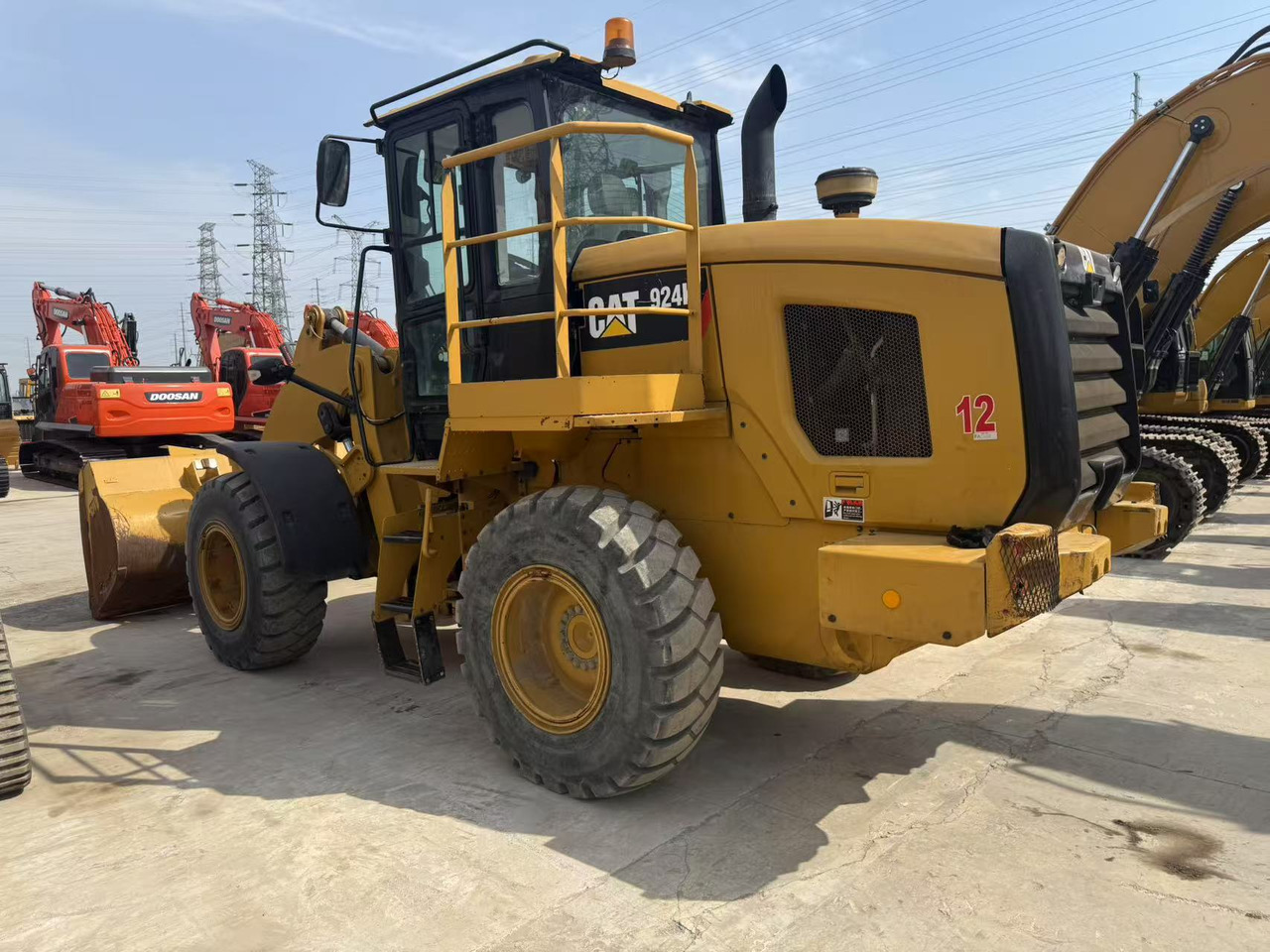 CATERPILLAR 924K - Utovarivač na kotačima: slika CATERPILLAR 924K - Utovarivač na kotačima CATERPILLAR 924K - Utovarivač na kotačima: slika CATERPILLAR 924K - Utovarivač na kotačima