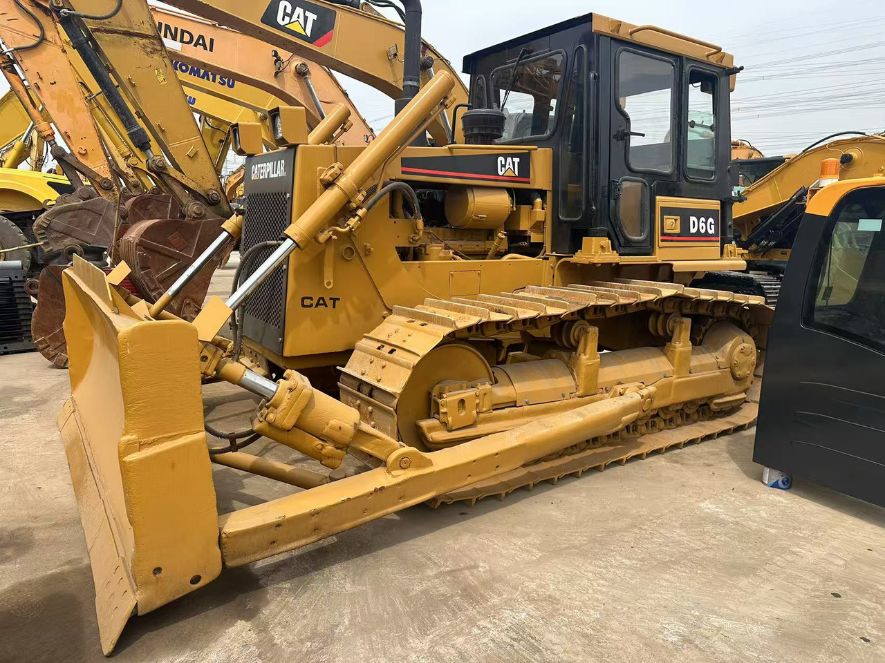 CATERPILLAR D6G - Buldožer: slika CATERPILLAR D6G - Buldožer CATERPILLAR D6G - Buldožer: slika CATERPILLAR D6G - Buldožer