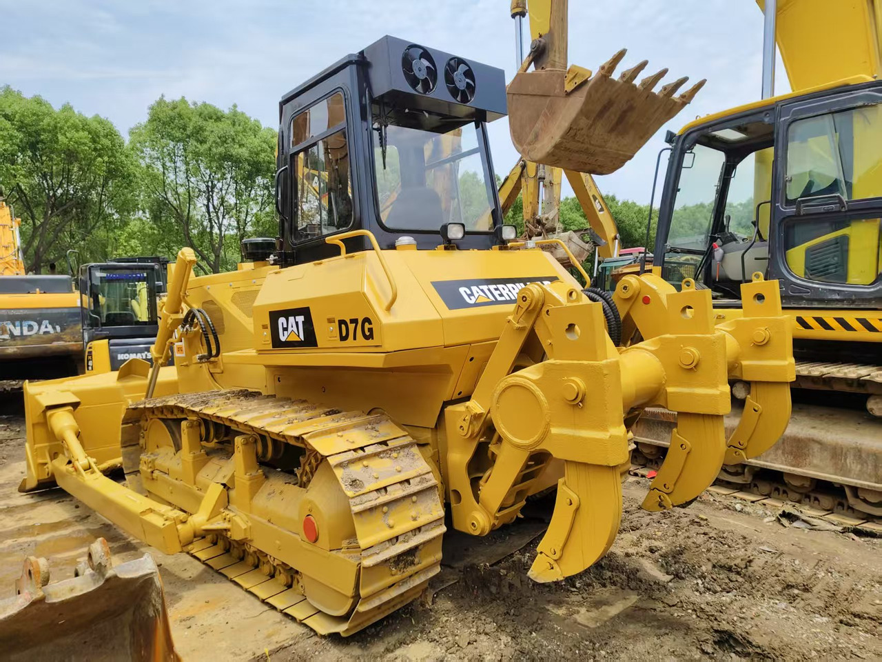CATERPILLAR D7G - Buldožer: slika CATERPILLAR D7G - Buldožer CATERPILLAR D7G - Buldožer: slika CATERPILLAR D7G - Buldožer