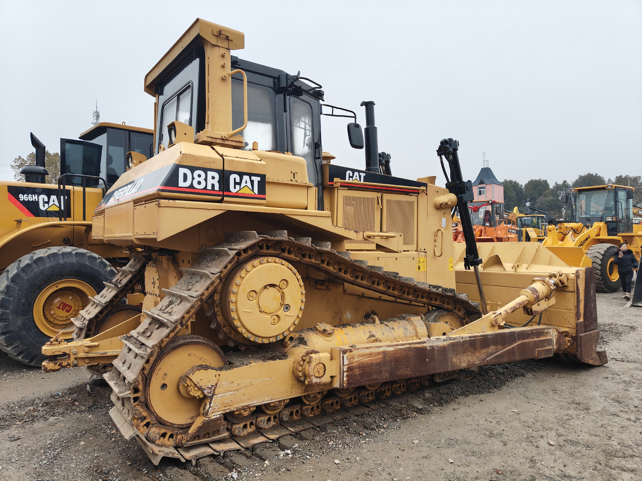 CATERPILLAR D8R - Buldožer: slika CATERPILLAR D8R - Buldožer CATERPILLAR D8R - Buldožer: slika CATERPILLAR D8R - Buldožer