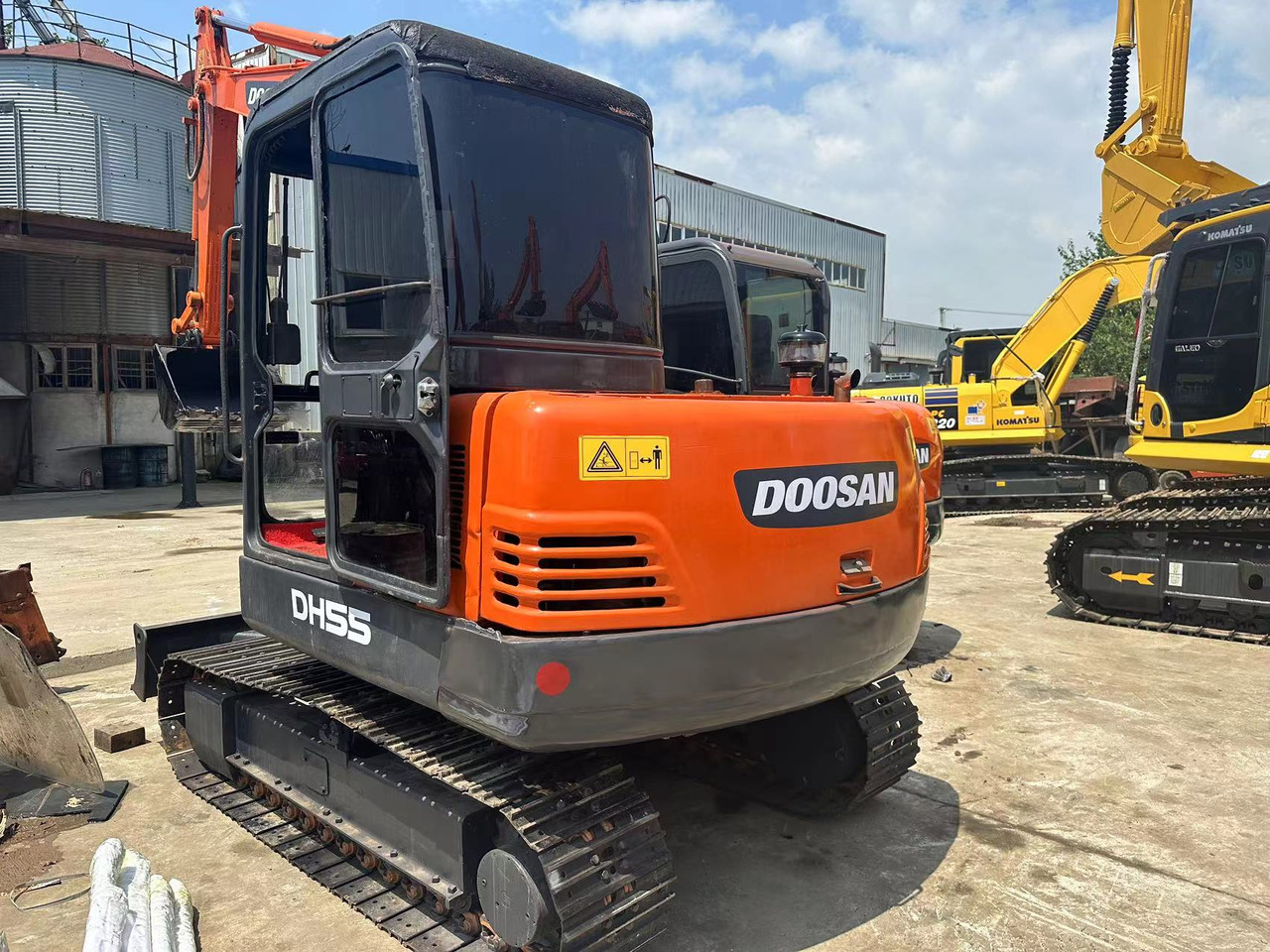 DOOSAN DH55 - Bager gusjeničar: slika DOOSAN DH55 - Bager gusjeničar DOOSAN DH55 - Bager gusjeničar: slika DOOSAN DH55 - Bager gusjeničar
