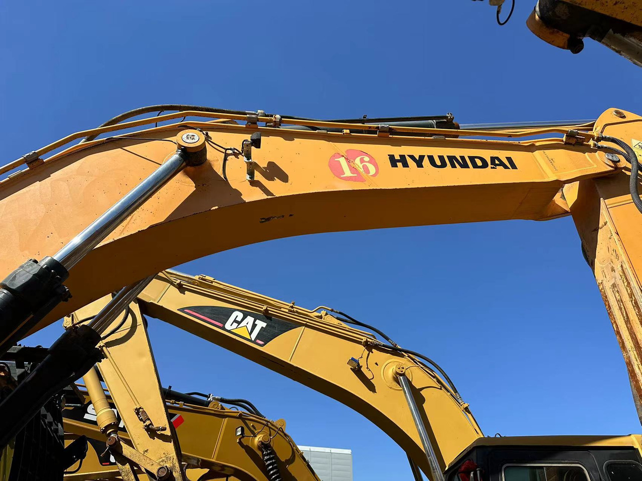 HYUNDAI R520LVS - Bager gusjeničar: slika HYUNDAI R520LVS - Bager gusjeničar HYUNDAI R520LVS - Bager gusjeničar: slika HYUNDAI R520LVS - Bager gusjeničar