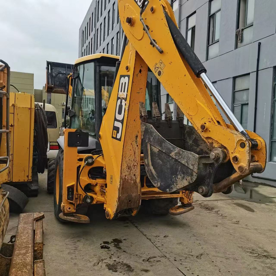 JCB 3CX - Rovokopač-utovarivač: slika JCB 3CX - Rovokopač-utovarivač JCB 3CX - Rovokopač-utovarivač: slika JCB 3CX - Rovokopač-utovarivač