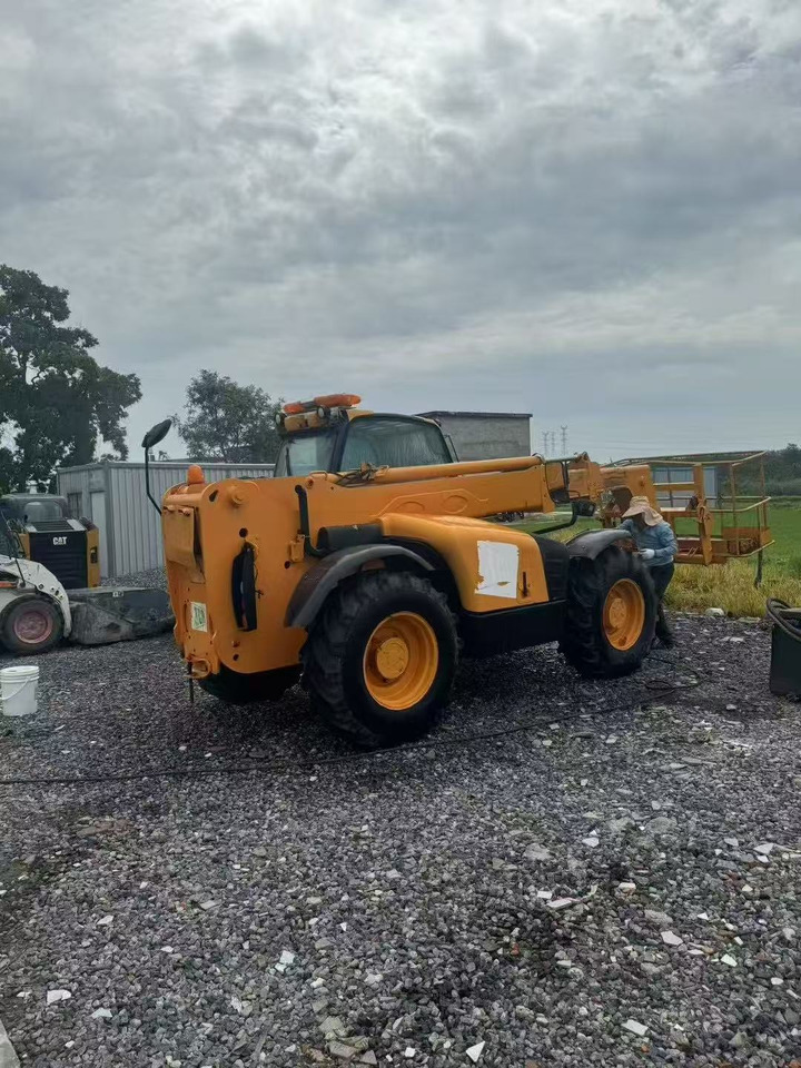 JCB 535 - Teleskopski rukovatelj: slika JCB 535 - Teleskopski rukovatelj JCB 535 - Teleskopski rukovatelj: slika JCB 535 - Teleskopski rukovatelj