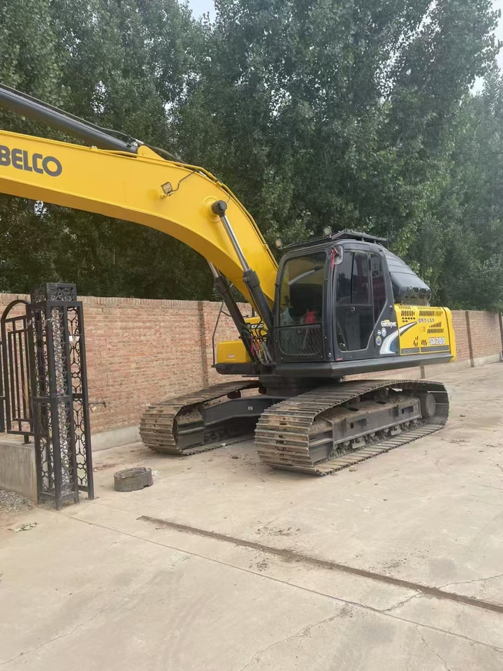 KOBELCO SK250 - Mini bager: slika KOBELCO SK250 - Mini bager KOBELCO SK250 - Mini bager: slika KOBELCO SK250 - Mini bager