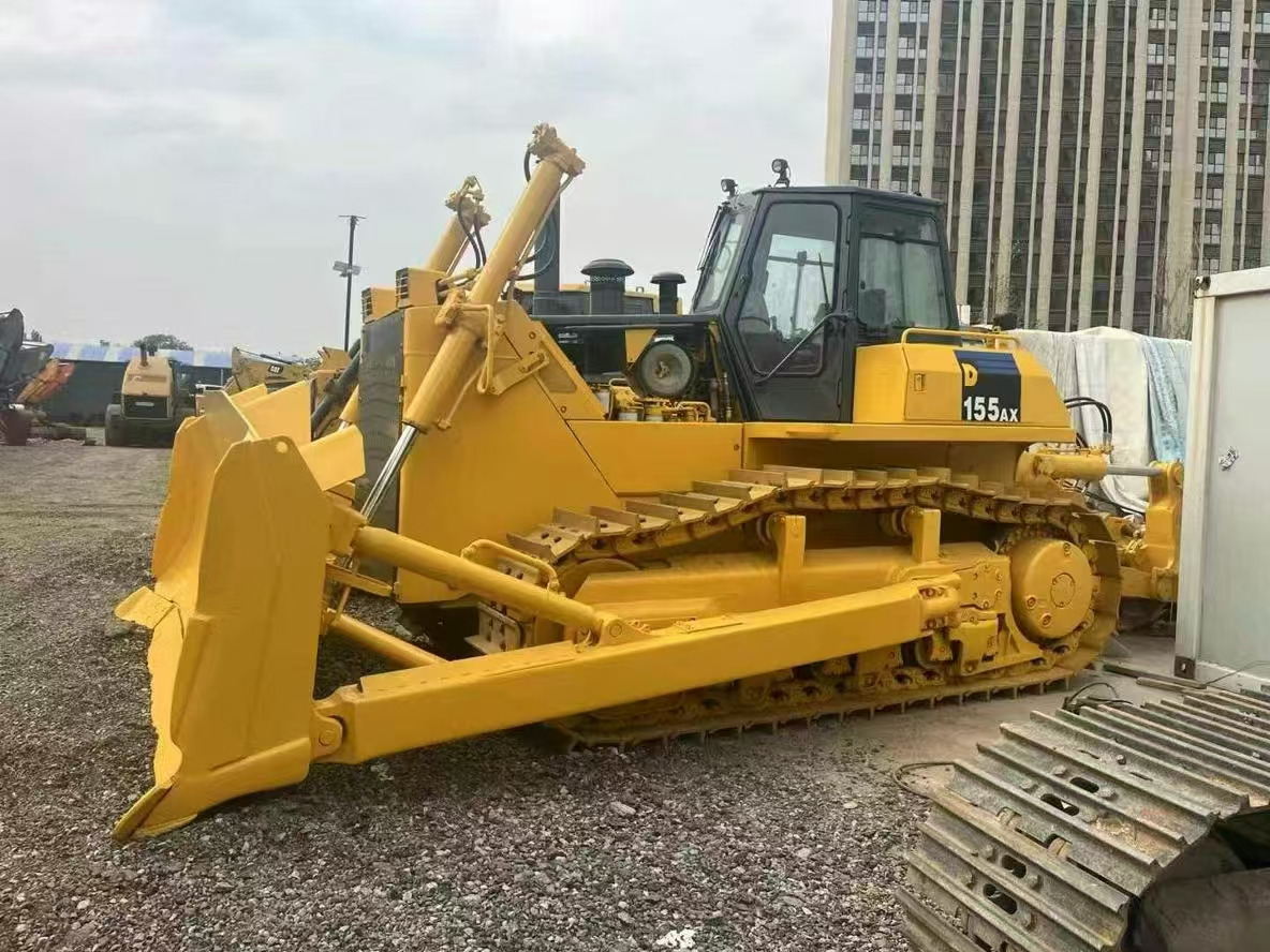 KOMATSU D155A-5 - Buldožer: slika KOMATSU D155A-5 - Buldožer KOMATSU D155A-5 - Buldožer: slika KOMATSU D155A-5 - Buldožer