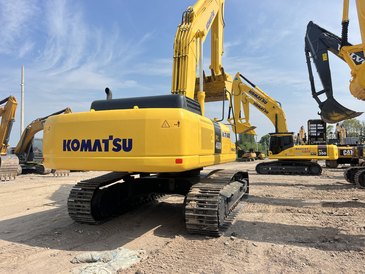 KOMATSU PC400-7 - Bager gusjeničar: slika KOMATSU PC400-7 - Bager gusjeničar KOMATSU PC400-7 - Bager gusjeničar: slika KOMATSU PC400-7 - Bager gusjeničar