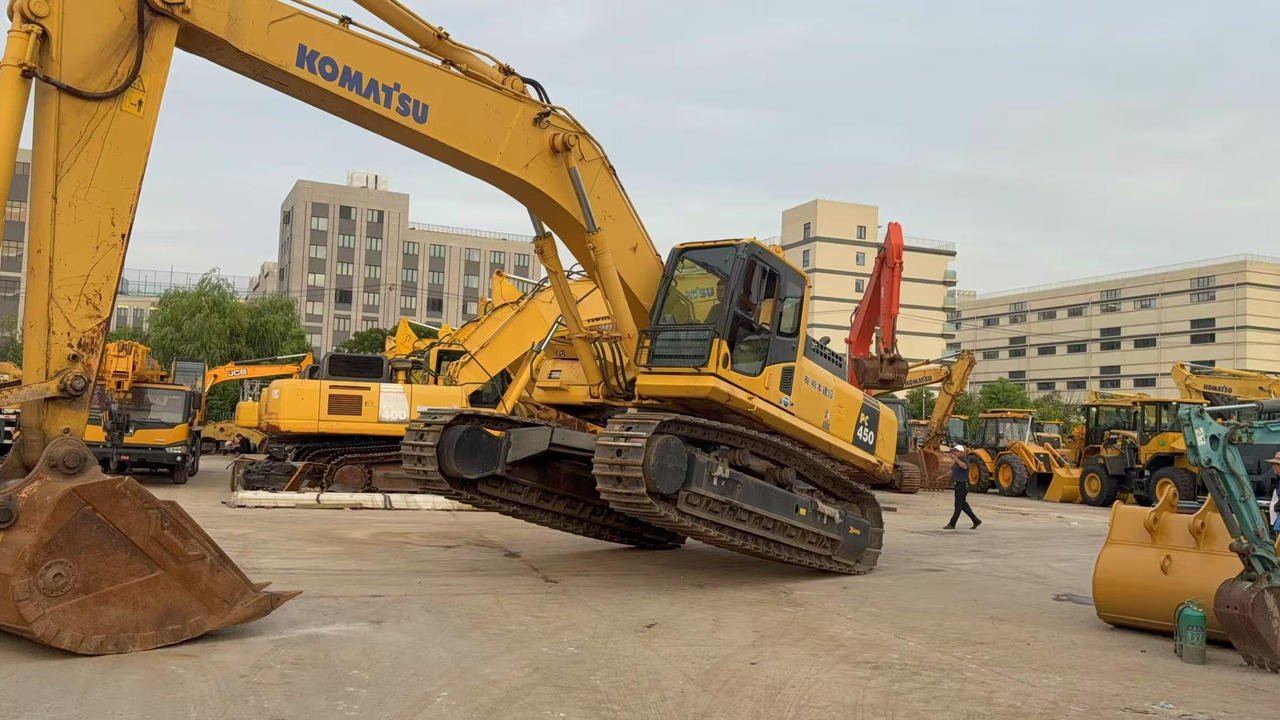 KOMATSU PC450-8 - Bager gusjeničar: slika KOMATSU PC450-8 - Bager gusjeničar KOMATSU PC450-8 - Bager gusjeničar: slika KOMATSU PC450-8 - Bager gusjeničar