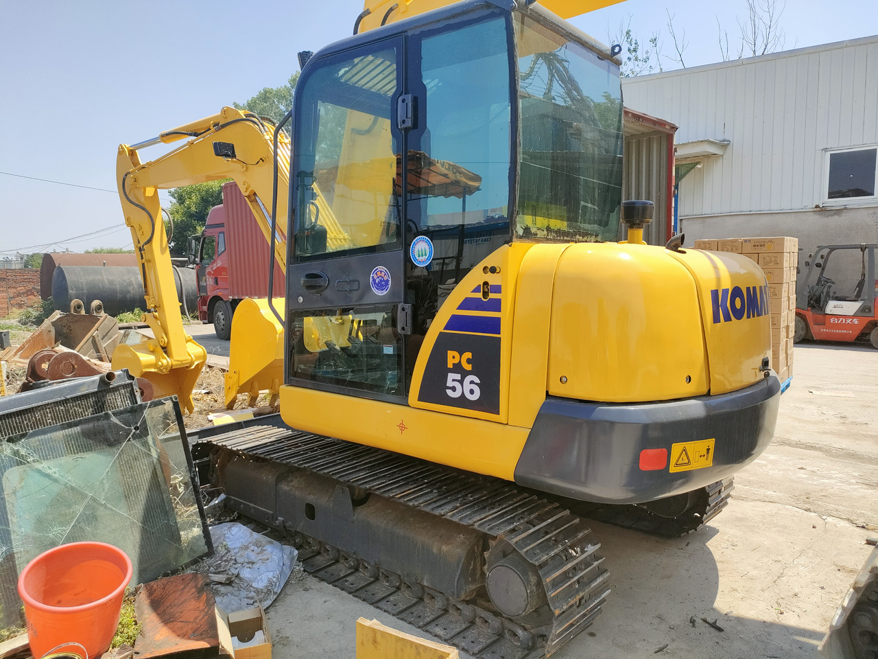 KOMATSU PC56-7 - Bager gusjeničar: slika KOMATSU PC56-7 - Bager gusjeničar KOMATSU PC56-7 - Bager gusjeničar: slika KOMATSU PC56-7 - Bager gusjeničar
