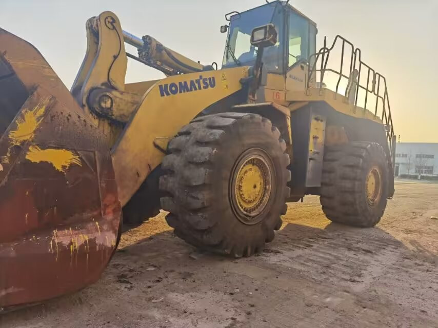 KOMATSU WA600-6 - Utovarivač na kotačima: slika KOMATSU WA600-6 - Utovarivač na kotačima KOMATSU WA600-6 - Utovarivač na kotačima: slika KOMATSU WA600-6 - Utovarivač na kotačima