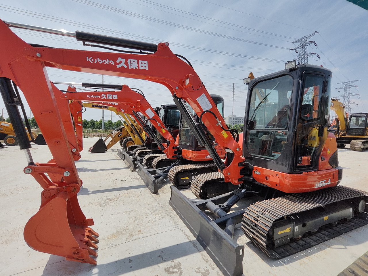 KUBOTA U55 - Mini bager: slika KUBOTA U55 - Mini bager KUBOTA U55 - Mini bager: slika KUBOTA U55 - Mini bager