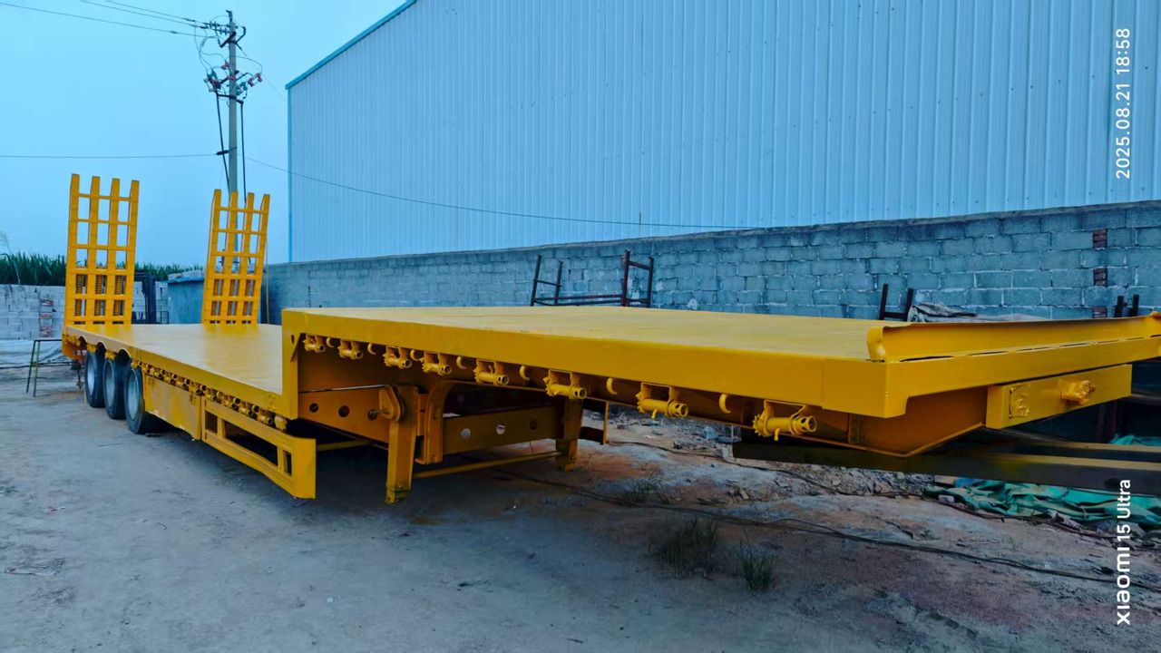 Trailer - Transporter kontejnera/ Prikolica s izmjenjivim sanducima: slika Trailer - Transporter kontejnera/ Prikolica s izmjenjivim sanducima Trailer - Transporter kontejnera/ Prikolica s izmjenjivim sanducima: slika Trailer - Transporter kontejnera/ Prikolica s izmjenjivim sanducima