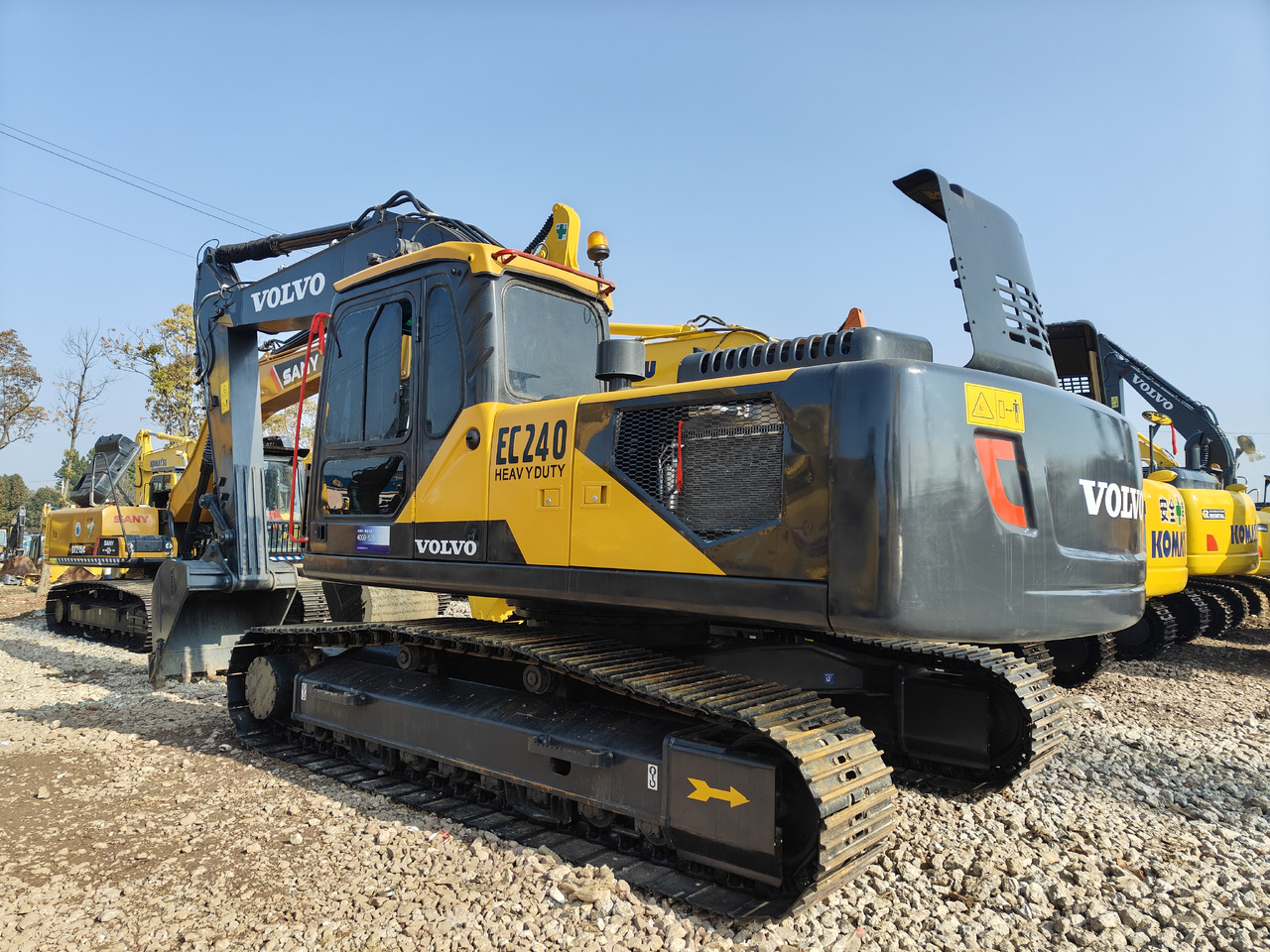 VOLVO EC240 - Bager gusjeničar: slika VOLVO EC240 - Bager gusjeničar VOLVO EC240 - Bager gusjeničar: slika VOLVO EC240 - Bager gusjeničar
