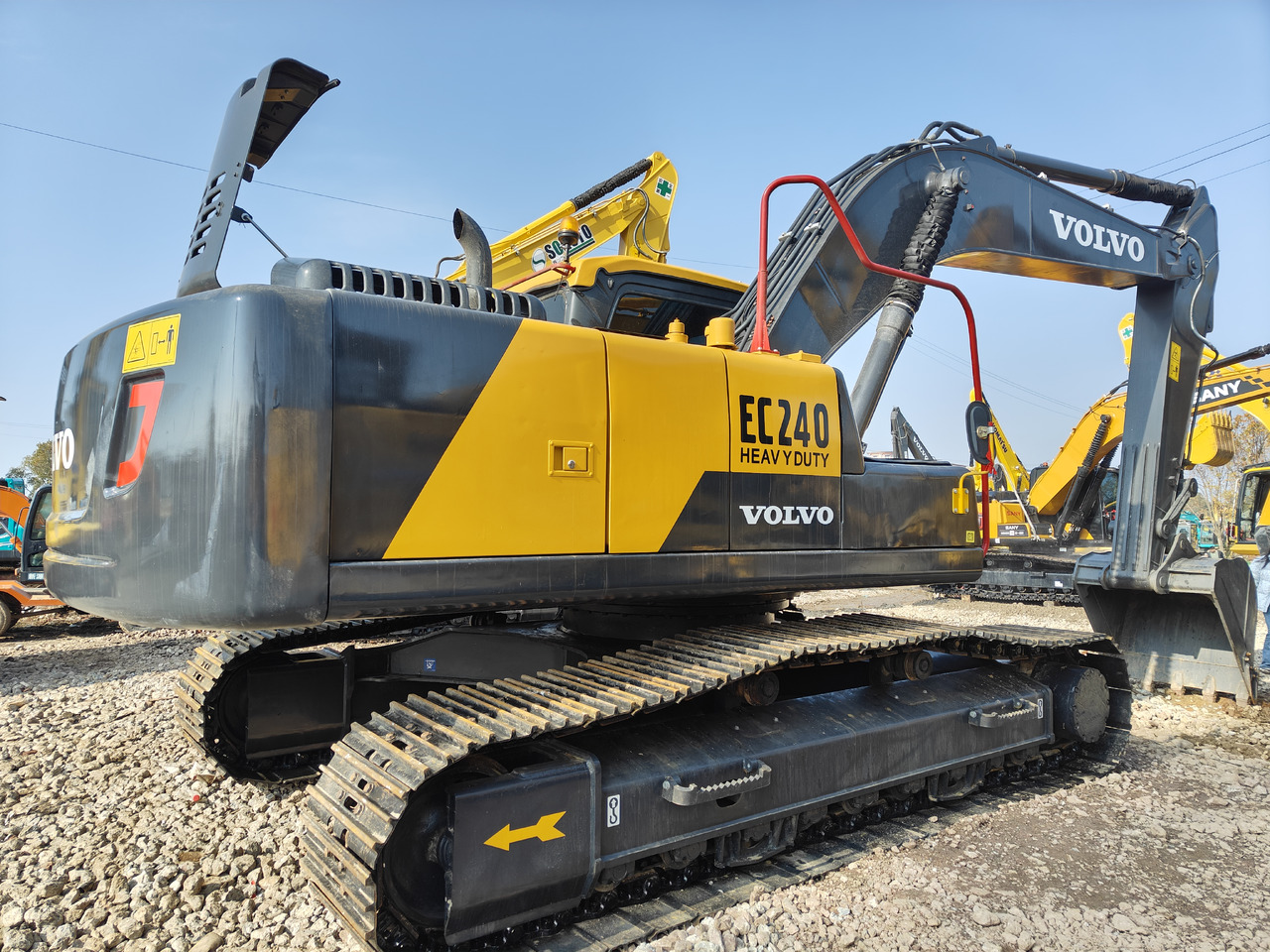 VOLVO EC240 - Bager gusjeničar: slika VOLVO EC240 - Bager gusjeničar VOLVO EC240 - Bager gusjeničar: slika VOLVO EC240 - Bager gusjeničar