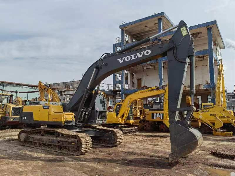 VOLVO EC290 - Bager gusjeničar: slika VOLVO EC290 - Bager gusjeničar VOLVO EC290 - Bager gusjeničar: slika VOLVO EC290 - Bager gusjeničar
