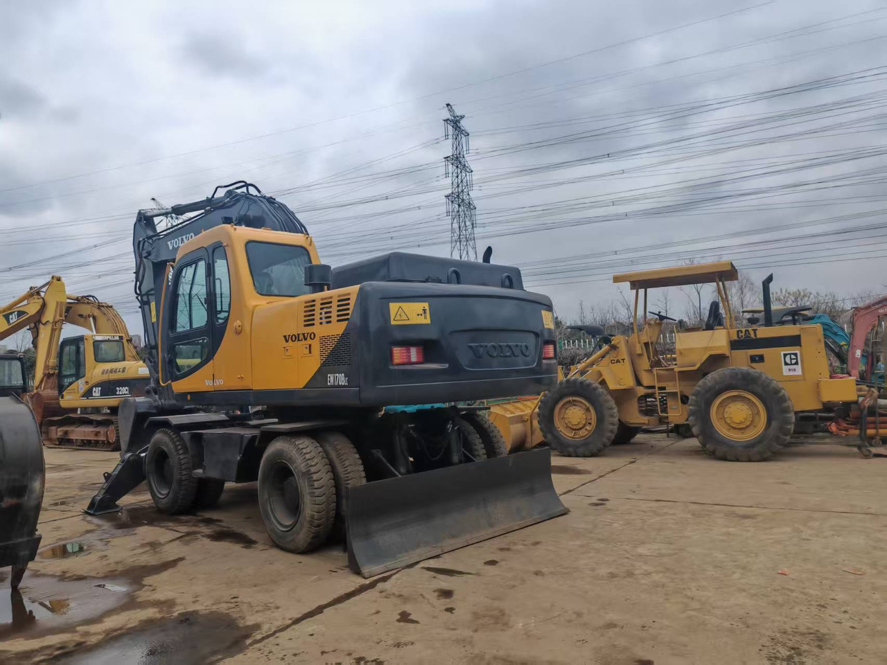 VOLVO EW170BLC - Bager na kotačima: slika VOLVO EW170BLC - Bager na kotačima VOLVO EW170BLC - Bager na kotačima: slika VOLVO EW170BLC - Bager na kotačima
