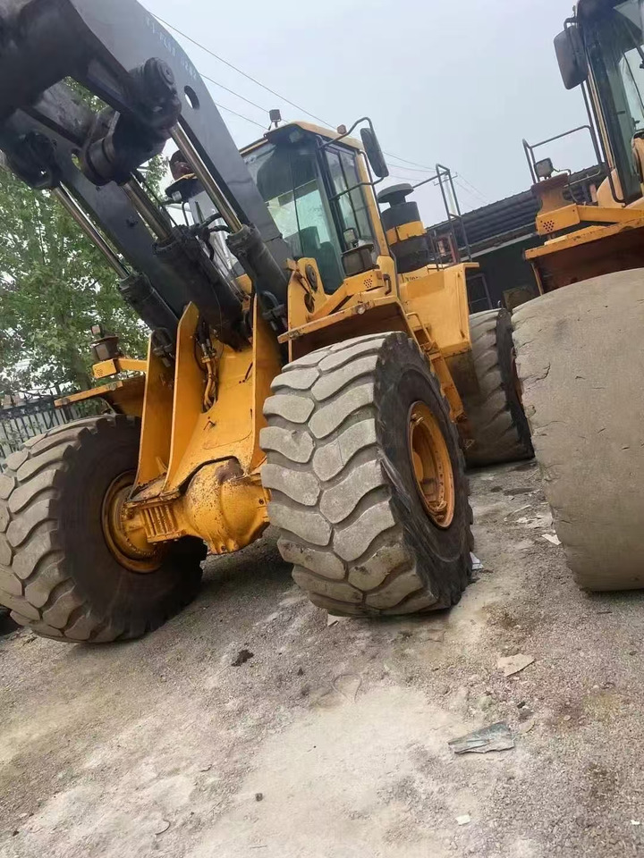 VOLVO L220F - Utovarivač na kotačima: slika VOLVO L220F - Utovarivač na kotačima VOLVO L220F - Utovarivač na kotačima: slika VOLVO L220F - Utovarivač na kotačima