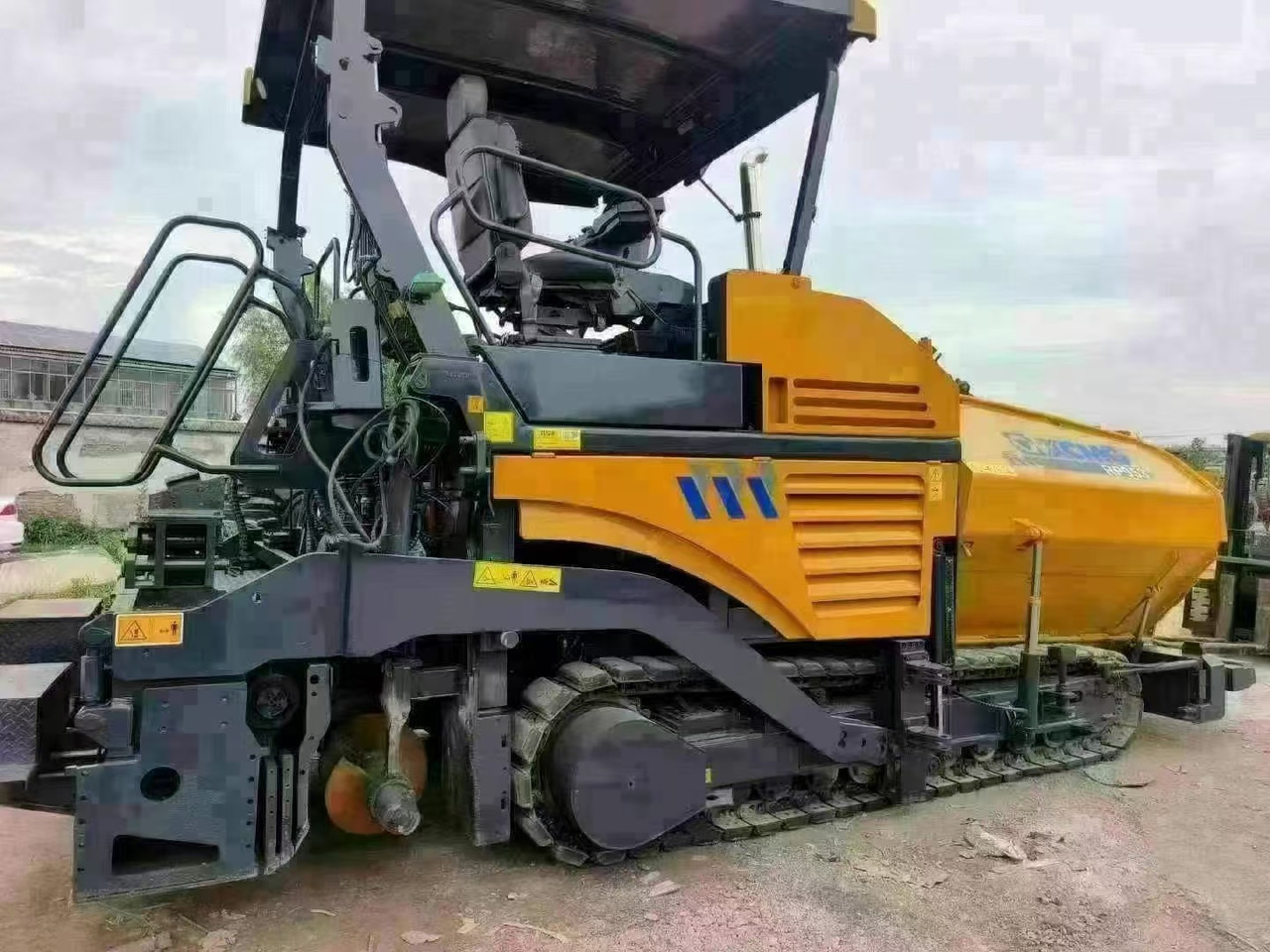 XCMG RP953 - Finišer za asfalt: slika XCMG RP953 - Finišer za asfalt XCMG RP953 - Finišer za asfalt: slika XCMG RP953 - Finišer za asfalt