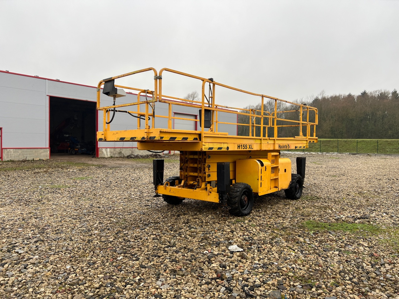 Škarasta podizna platforma HAULOTTE H15SXL: slika Škarasta podizna platforma HAULOTTE H15SXL