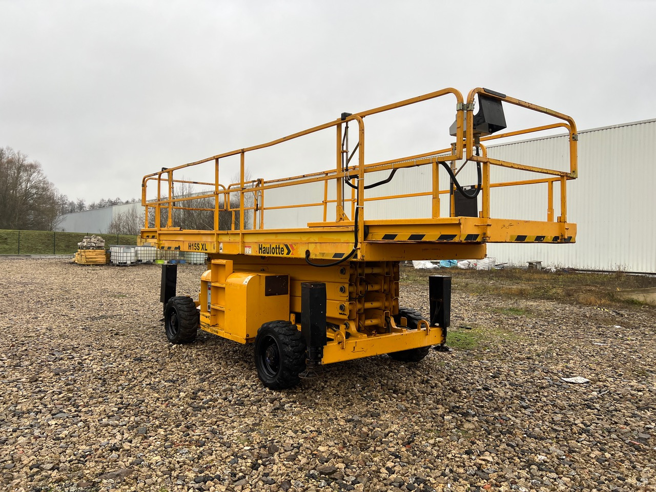 Škarasta podizna platforma HAULOTTE H15SXL: slika Škarasta podizna platforma HAULOTTE H15SXL