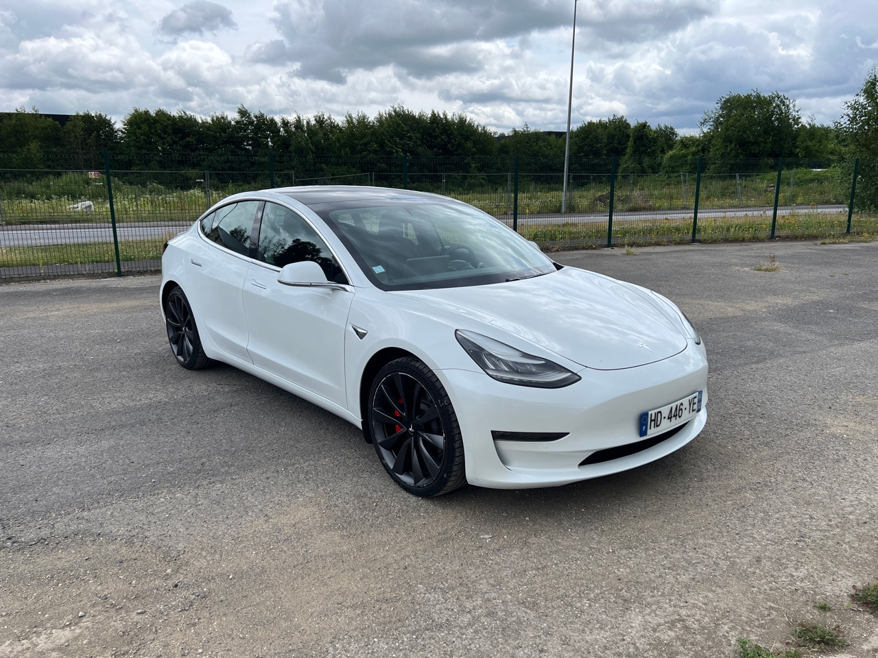 TESLA Model 3 Performance Dual Motor FSD 3 Autopilot - Limuzina: slika TESLA Model 3 Performance Dual Motor FSD 3 Autopilot - Limuzina TESLA Model 3 Performance Dual Motor FSD 3 Autopilot - Limuzina: slika TESLA Model 3 Performance Dual Motor FSD 3 Autopilot - Limuzina