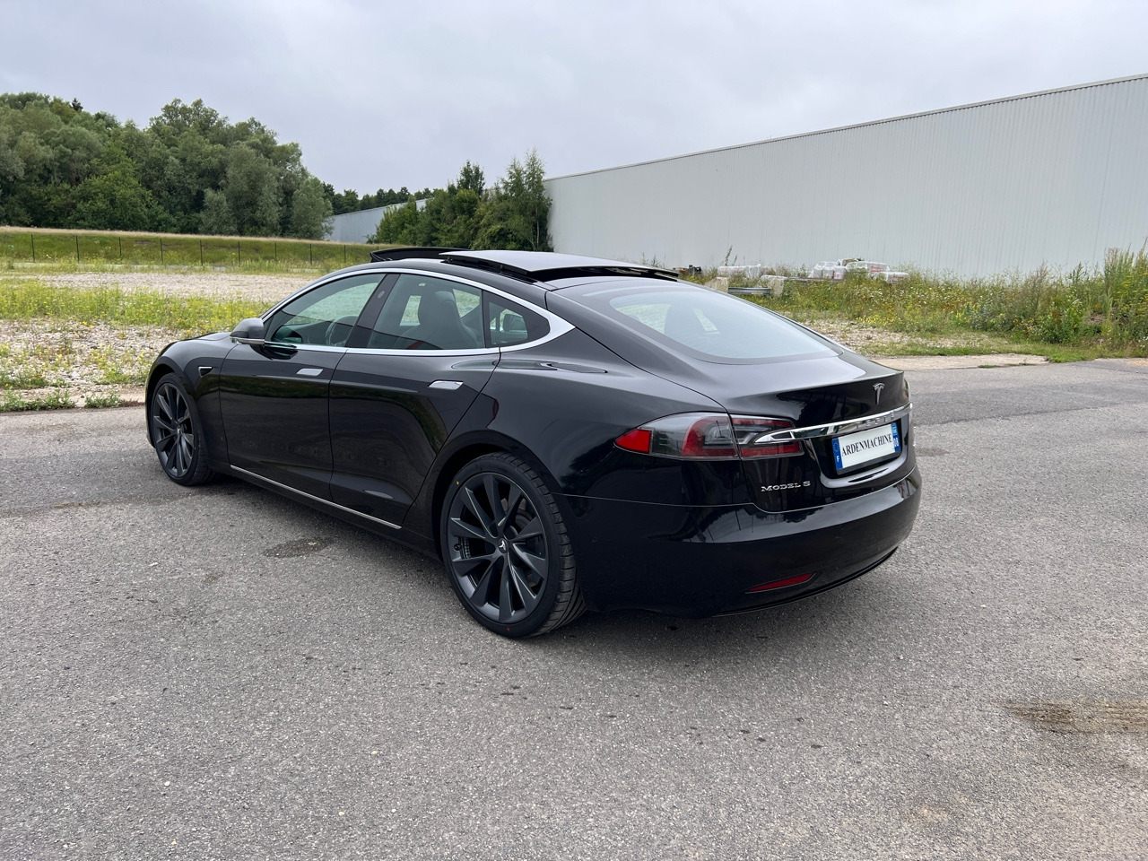 TESLA Model S 75D - Autopilot Amélioré – Phase 2 - Garantie - Limuzina: slika TESLA Model S 75D - Autopilot Amélioré – Phase 2 - Garantie - Limuzina TESLA Model S 75D - Autopilot Amélioré – Phase 2 - Garantie - Limuzina: slika TESLA Model S 75D - Autopilot Amélioré – Phase 2 - Garantie - Limuzina