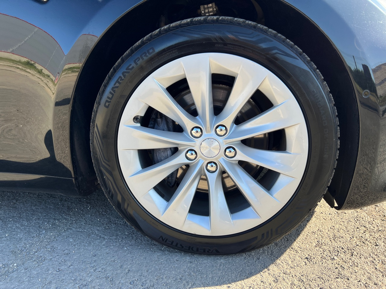 TESLA Model S 75D – PANO – Phase 2 - Limuzina: slika TESLA Model S 75D – PANO – Phase 2 - Limuzina TESLA Model S 75D – PANO – Phase 2 - Limuzina: slika TESLA Model S 75D – PANO – Phase 2 - Limuzina