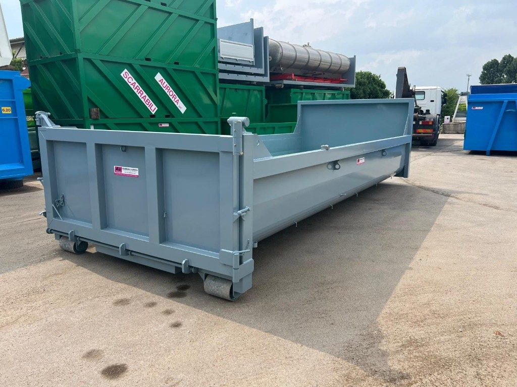 CONTAINER SCARRABILE NUOVO A CIELO APERTO - Rolo kontejner: slika CONTAINER SCARRABILE NUOVO A CIELO APERTO - Rolo kontejner CONTAINER SCARRABILE NUOVO A CIELO APERTO - Rolo kontejner: slika CONTAINER SCARRABILE NUOVO A CIELO APERTO - Rolo kontejner