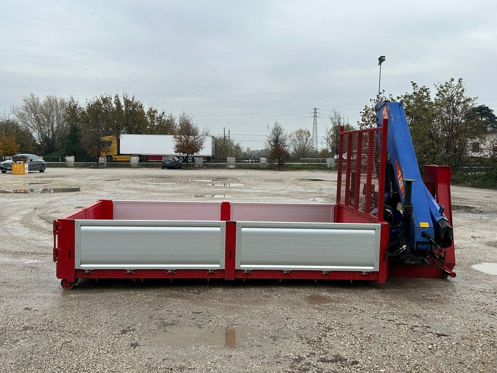 Novi Rolo kontejner CONTAINER SCARRABILE NUOVO A PIANALE CON GRU: slika Novi Rolo kontejner CONTAINER SCARRABILE NUOVO A PIANALE CON GRU