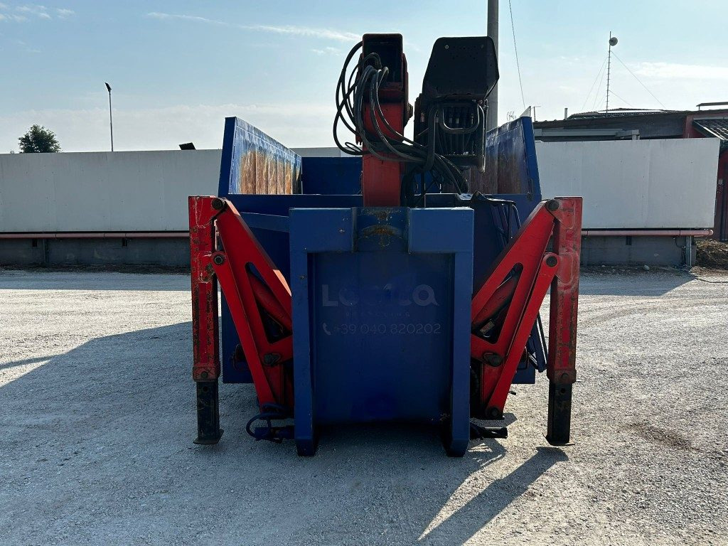 CONTAINER SCARRABILE USATO A CIELO APERTO + GRU - Rolo kontejner: slika CONTAINER SCARRABILE USATO A CIELO APERTO + GRU - Rolo kontejner CONTAINER SCARRABILE USATO A CIELO APERTO + GRU - Rolo kontejner: slika CONTAINER SCARRABILE USATO A CIELO APERTO + GRU - Rolo kontejner