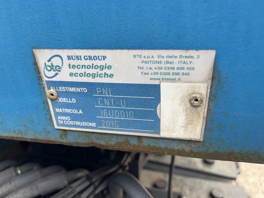 CONTAINER SCARRABILE USATO A PIANALE CON SPONDE - Rolo kontejner: slika CONTAINER SCARRABILE USATO A PIANALE CON SPONDE - Rolo kontejner CONTAINER SCARRABILE USATO A PIANALE CON SPONDE - Rolo kontejner: slika CONTAINER SCARRABILE USATO A PIANALE CON SPONDE - Rolo kontejner
