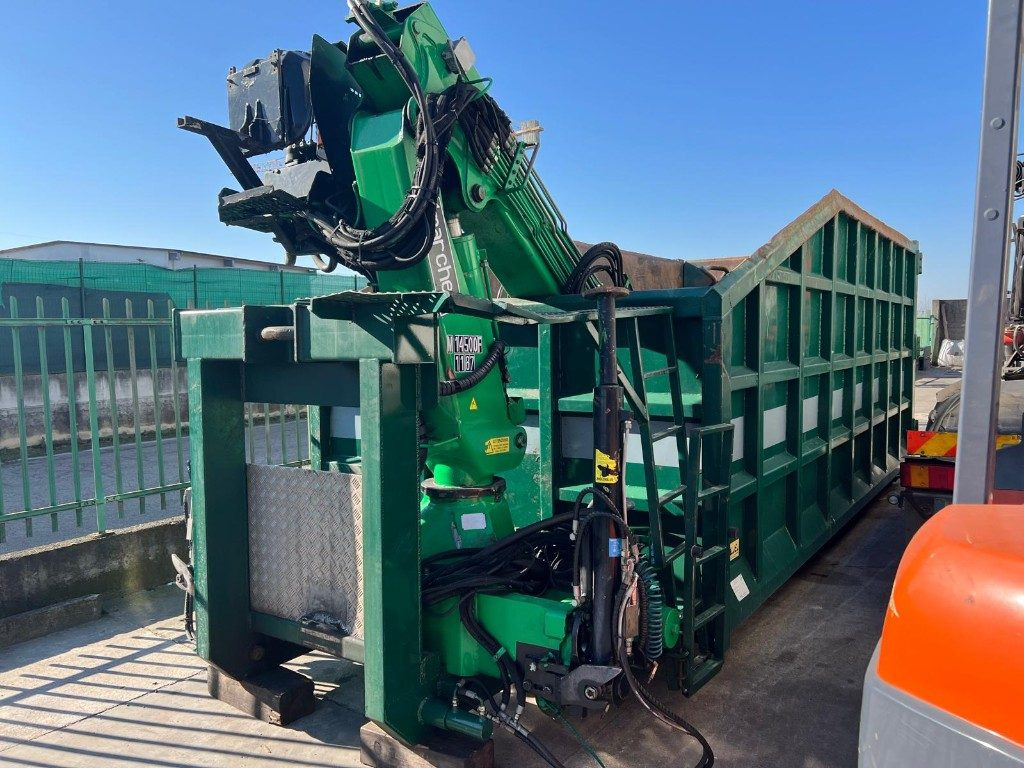 CONTAINER SCARRABILE USATO CON GRU E POLIPO - Rolo kontejner: slika CONTAINER SCARRABILE USATO CON GRU E POLIPO - Rolo kontejner CONTAINER SCARRABILE USATO CON GRU E POLIPO - Rolo kontejner: slika CONTAINER SCARRABILE USATO CON GRU E POLIPO - Rolo kontejner