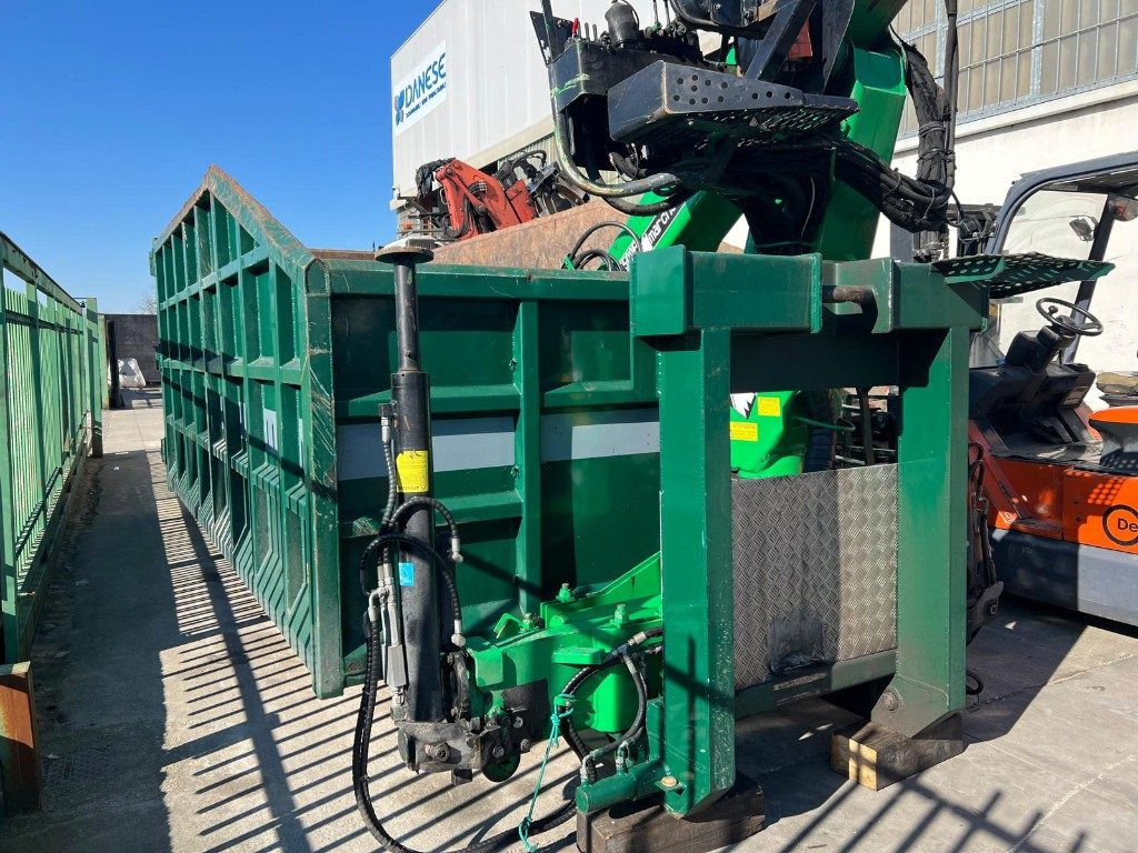 CONTAINER SCARRABILE USATO CON GRU E POLIPO - Rolo kontejner: slika CONTAINER SCARRABILE USATO CON GRU E POLIPO - Rolo kontejner CONTAINER SCARRABILE USATO CON GRU E POLIPO - Rolo kontejner: slika CONTAINER SCARRABILE USATO CON GRU E POLIPO - Rolo kontejner