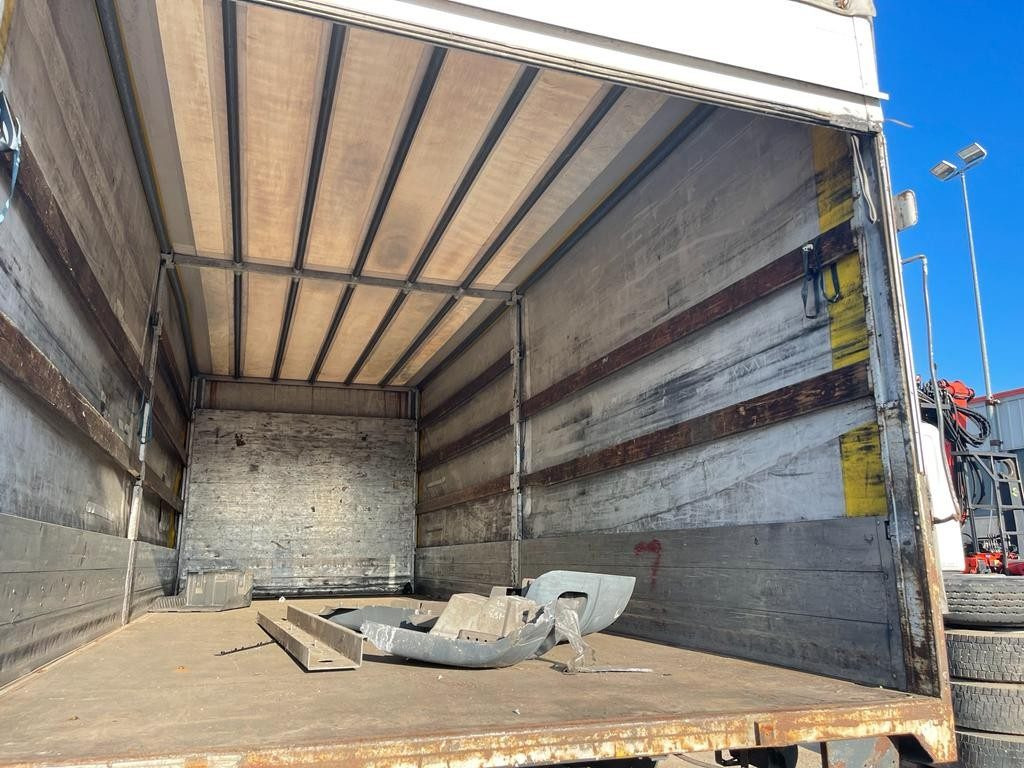 CONTAINER USATO CENTINATO NON SCARRABILE - Izmjenjivi sanduk s bočnom kliznom ceradom: slika CONTAINER USATO CENTINATO NON SCARRABILE - Izmjenjivi sanduk s bočnom kliznom ceradom CONTAINER USATO CENTINATO NON SCARRABILE - Izmjenjivi sanduk s bočnom kliznom ceradom: slika CONTAINER USATO CENTINATO NON SCARRABILE - Izmjenjivi sanduk s bočnom kliznom ceradom