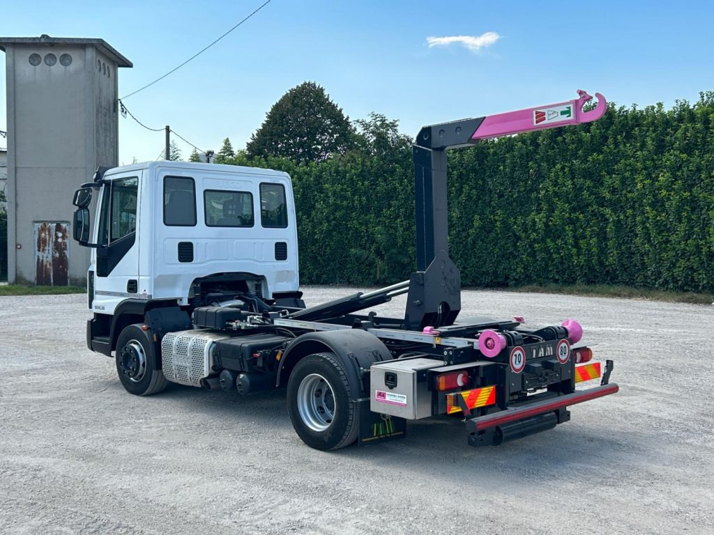 IVECO 120EL22 CON SCARRABILE NUOVO - Kamion s kukastom dizalicom: slika IVECO 120EL22 CON SCARRABILE NUOVO - Kamion s kukastom dizalicom IVECO 120EL22 CON SCARRABILE NUOVO - Kamion s kukastom dizalicom: slika IVECO 120EL22 CON SCARRABILE NUOVO - Kamion s kukastom dizalicom