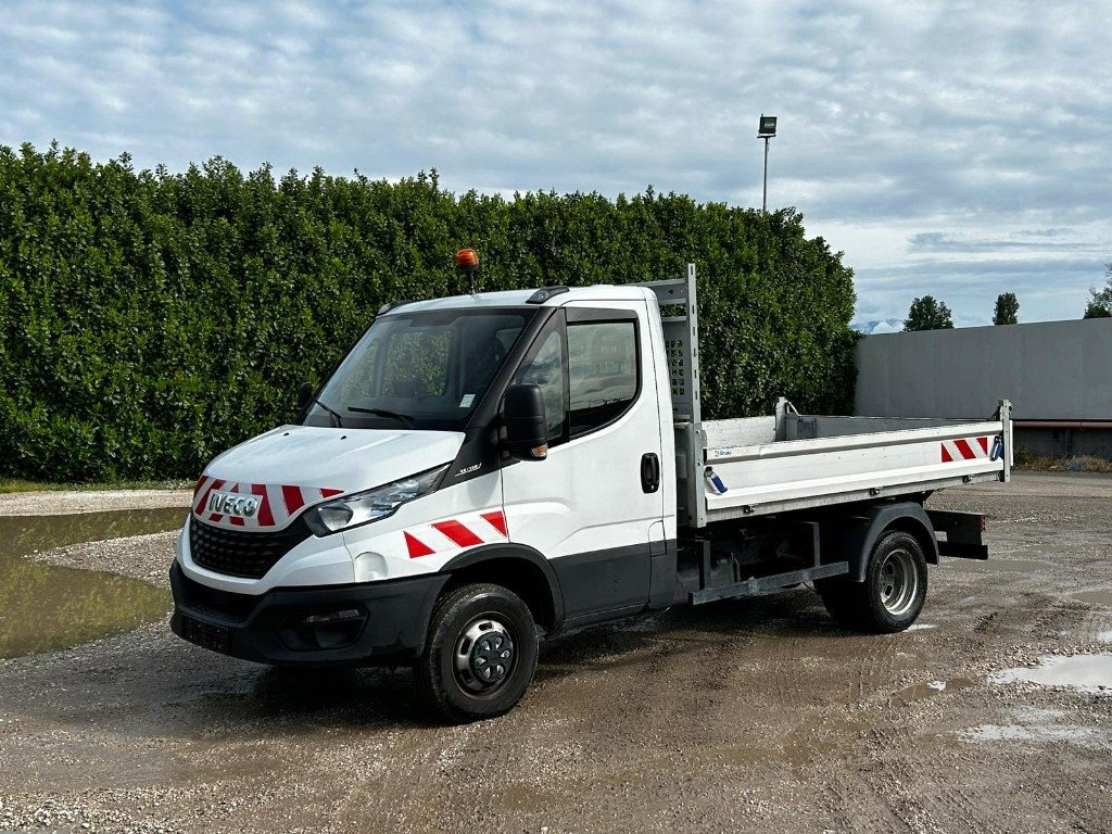 IVECO DAILY 35.140 RIBALTABILE - Mali kamion kiper: slika IVECO DAILY 35.140 RIBALTABILE - Mali kamion kiper IVECO DAILY 35.140 RIBALTABILE - Mali kamion kiper: slika IVECO DAILY 35.140 RIBALTABILE - Mali kamion kiper