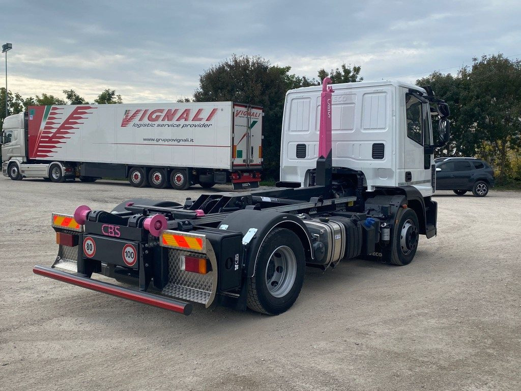 IVECO EUROCARGO 120E25 SCARRABILE - Kamion s kukastom dizalicom: slika IVECO EUROCARGO 120E25 SCARRABILE - Kamion s kukastom dizalicom IVECO EUROCARGO 120E25 SCARRABILE - Kamion s kukastom dizalicom: slika IVECO EUROCARGO 120E25 SCARRABILE - Kamion s kukastom dizalicom